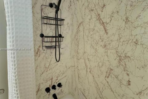 Снять в аренду кондоминиум в Майами, Флорида 1 спальня, 88.63м2, № 2047527 - фото 14