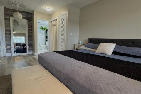 Снять в аренду кондоминиум в Майами, Флорида 1 спальня, 88.63м2, № 2047527 - фото 10