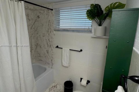 Снять в аренду кондоминиум в Майами, Флорида 1 спальня, 88.63м2, № 2047527 - фото 15