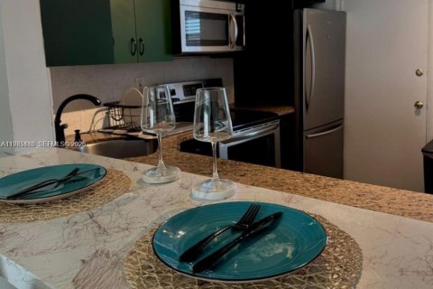 Снять в аренду кондоминиум в Майами, Флорида 1 спальня, 88.63м2, № 2047527 - фото 5