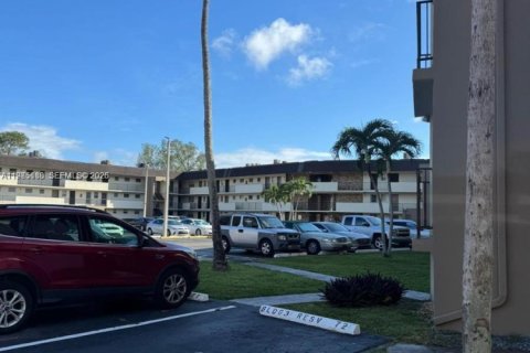 Снять в аренду кондоминиум в Майами, Флорида 1 спальня, 88.63м2, № 2047527 - фото 27