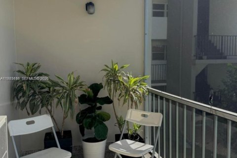 Снять в аренду кондоминиум в Майами, Флорида 1 спальня, 88.63м2, № 2047527 - фото 16