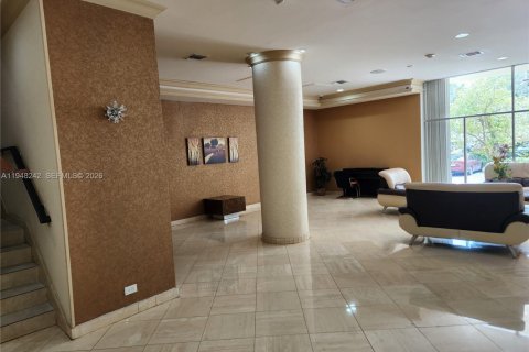 Condominio en alquiler en Sunny Isles Beach, Florida, 55.28 m2 № 2004211 - foto 14