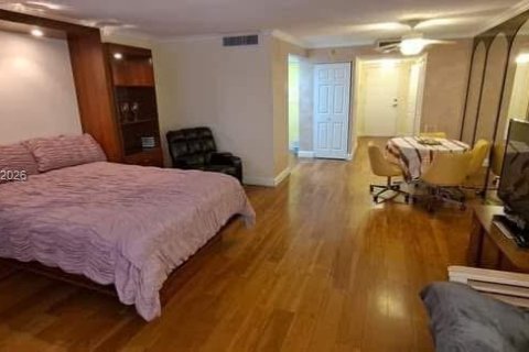 Снять в аренду кондоминиум в Санни-Айлс-Бич, Флорида 55.28м2, № 2004211 - фото 4