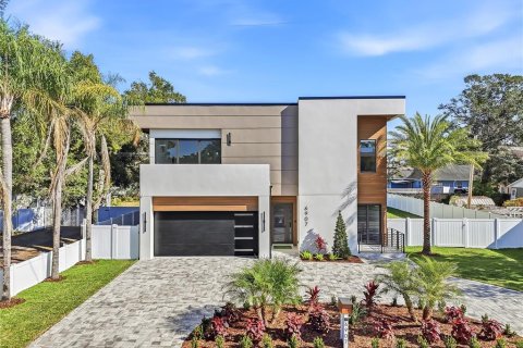 House in Tampa, Florida 4 bedrooms, 362.32 sq.m. № 2098909 - photo 2