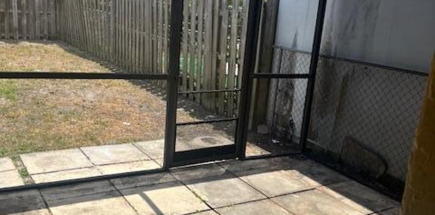 Immobilier commercial à Boca Raton, Floride 3 chambres, 102.75 m2 № 1175198