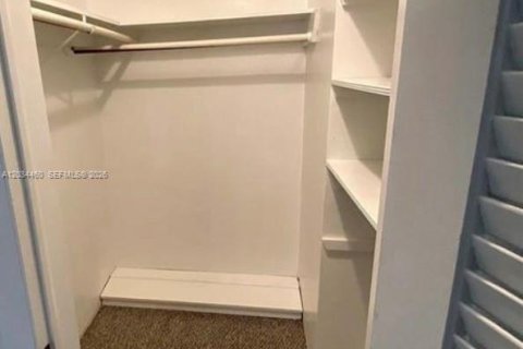 Casa en alquiler en Coral Gables, Florida, 3 dormitorios, 178.47 m2 № 2085350 - foto 17