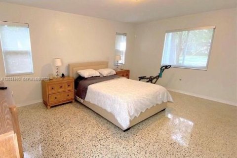 Casa en alquiler en Coral Gables, Florida, 3 dormitorios, 178.47 m2 № 2085350 - foto 15