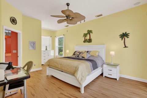House in Port St. Lucie, Florida 3 bedrooms, 173.08 sq.m. № 2175672 - photo 22