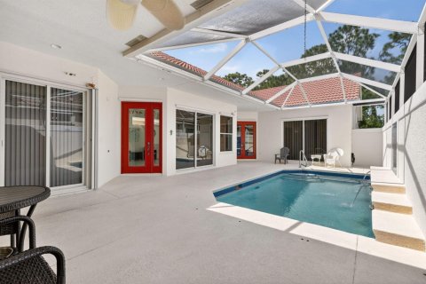 House in Port St. Lucie, Florida 3 bedrooms, 173.08 sq.m. № 2175672 - photo 8
