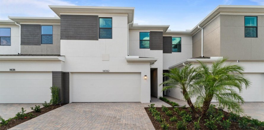 Townhouse in Port St. Lucie, Florida 3 bedrooms, 162.67 sq.m. № 2390230