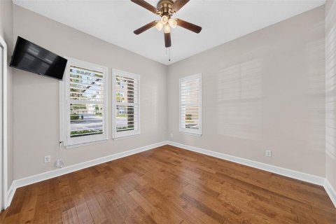 Condo in Celebration, Florida, 4 bedrooms  № 2429415 - photo 12