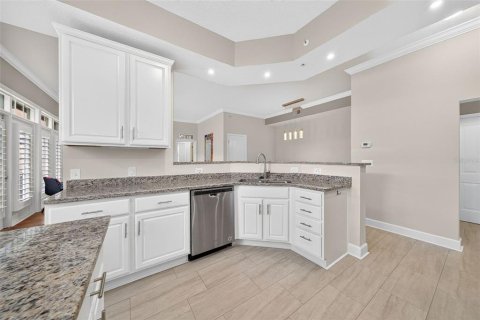 Condo in Celebration, Florida, 4 bedrooms  № 2429415 - photo 23