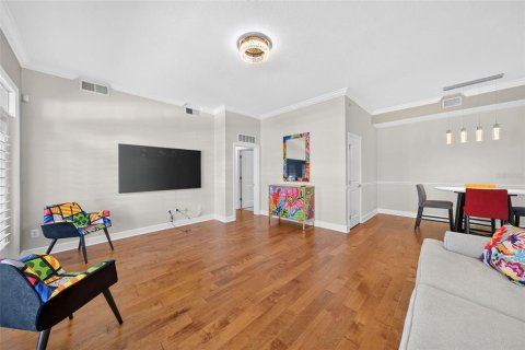 Condo in Celebration, Florida, 4 bedrooms  № 2429415 - photo 17