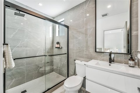 Купить виллу или дом в Майами, Флорида 4 спальни, 240.99м2, № 2040384 - фото 19