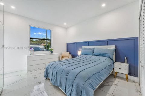 Купить виллу или дом в Майами, Флорида 4 спальни, 240.99м2, № 2040384 - фото 14