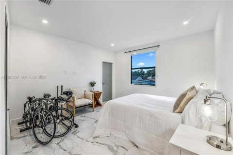 Купить виллу или дом в Майами, Флорида 4 спальни, 240.99м2, № 2040384 - фото 17