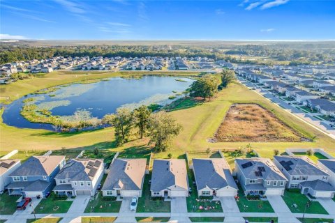 Casa en venta en Mount Dora, Florida, 3 dormitorios, 155.33 m2 № 1508624 - foto 2