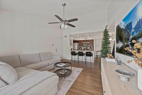 Copropriété à vendre à West Palm Beach, Floride: 2 chambres, 84.54 m2 № 2177012 - photo 4