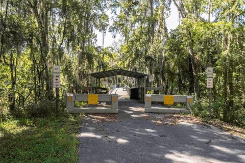 Villa ou maison à vendre à Lake Panasoffkee, Floride: 2 chambres, 100.89 m2 № 2237980 - photo 21