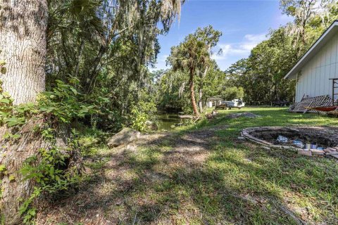 Villa ou maison à vendre à Lake Panasoffkee, Floride: 2 chambres, 100.89 m2 № 2237980 - photo 2