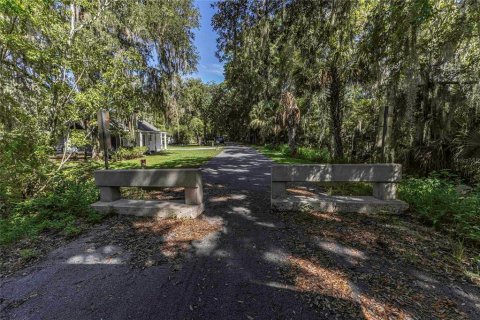 Villa ou maison à vendre à Lake Panasoffkee, Floride: 2 chambres, 100.89 m2 № 2237980 - photo 13