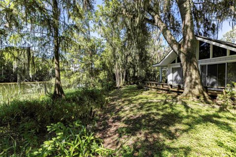 Villa ou maison à vendre à Lake Panasoffkee, Floride: 2 chambres, 100.89 m2 № 2237980 - photo 19