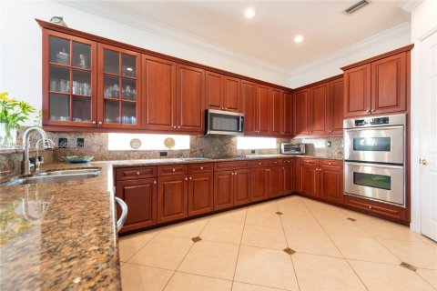 Villa ou maison à vendre à Miramar, Floride: 6 chambres, 349.87 m2 № 2084852 - photo 14