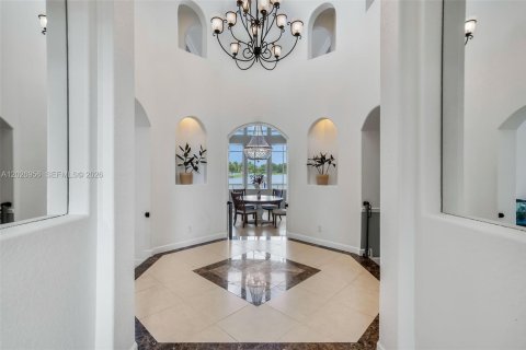Villa ou maison à vendre à Miramar, Floride: 6 chambres, 349.87 m2 № 2084852 - photo 4