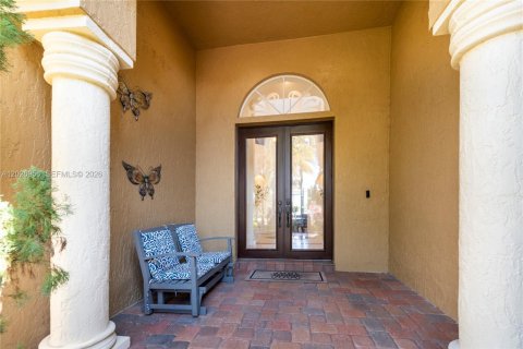 Villa ou maison à vendre à Miramar, Floride: 6 chambres, 349.87 m2 № 2084852 - photo 3