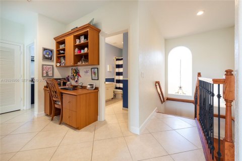 Villa ou maison à vendre à Miramar, Floride: 6 chambres, 349.87 m2 № 2084852 - photo 19