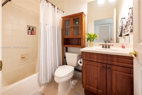 Villa ou maison à vendre à Miramar, Floride: 6 chambres, 349.87 m2 № 2084852 - photo 13