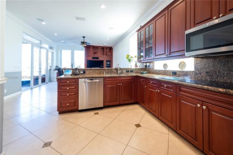 Villa ou maison à vendre à Miramar, Floride: 6 chambres, 349.87 m2 № 2084852 - photo 16
