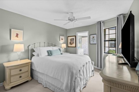 Condo in Jensen Beach, Florida, 2 bedrooms  № 2085969 - photo 12