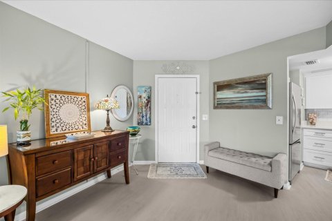 Condo in Jensen Beach, Florida, 2 bedrooms  № 2085969 - photo 4