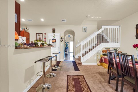 Touwnhouse à vendre à Miami, Floride: 4 chambres, 174.28 m2 № 1974423 - photo 7