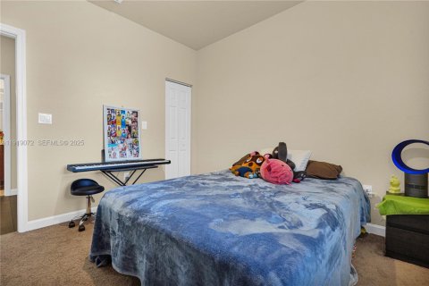 Touwnhouse à vendre à Miami, Floride: 4 chambres, 174.28 m2 № 1974423 - photo 28