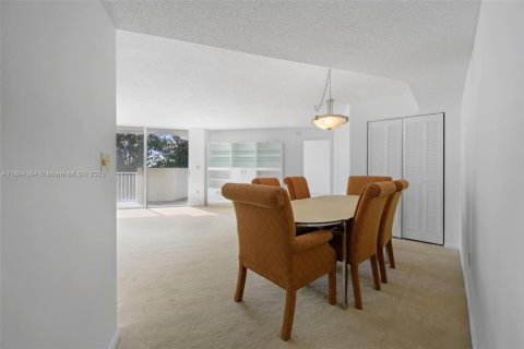 Copropriété à louer à Miami, Floride: 2 chambres, 116.78 m2 № 1945972 - photo 7