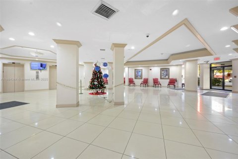 Copropriété à louer à Miami, Floride: 2 chambres, 116.78 m2 № 1945972 - photo 3