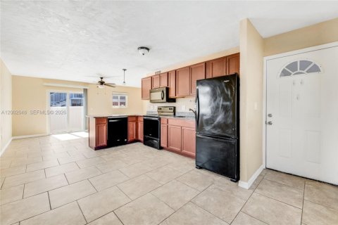 Снять в аренду квартиру в Саут-Дайтона, Флорида 2 спальни, № 2066413 - фото 4