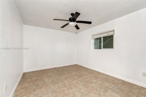 Снять в аренду квартиру в Саут-Дайтона, Флорида 2 спальни, № 2066413 - фото 11