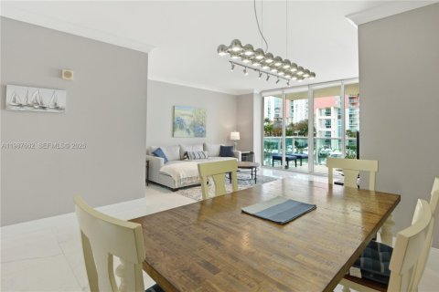 Copropriété à vendre à Aventura, Floride: 3 chambres, 173.36 m2 № 2050361 - photo 7