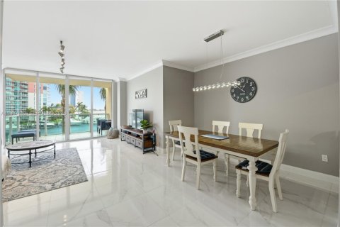Copropriété à vendre à Aventura, Floride: 3 chambres, 173.36 m2 № 2050361 - photo 6
