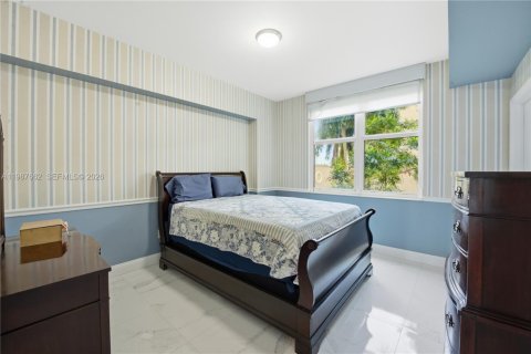 Copropriété à vendre à Aventura, Floride: 3 chambres, 173.36 m2 № 2050361 - photo 19