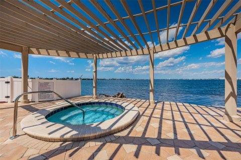 Condominio en alquiler en Saint Petersburg, Florida, 2 dormitorios, 82.68 m2 № 840339 - foto 27