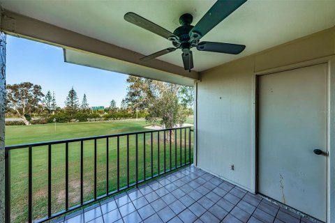 Condominio en alquiler en Saint Petersburg, Florida, 2 dormitorios, 82.68 m2 № 840339 - foto 23