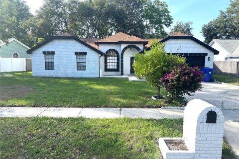 Casa en venta en Ocoee, Florida, 4 dormitorios, 182.37 m2 № 1648082 - foto 1