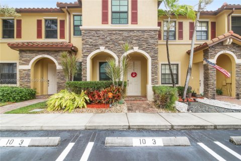 Adosado en venta en Homestead, Florida, 3 dormitorios, 130.25 m2 № 2020907 - foto 2