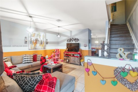 Adosado en venta en Homestead, Florida, 3 dormitorios, 130.25 m2 № 2020907 - foto 6