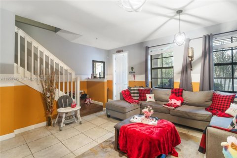 Adosado en venta en Homestead, Florida, 3 dormitorios, 130.25 m2 № 2020907 - foto 9